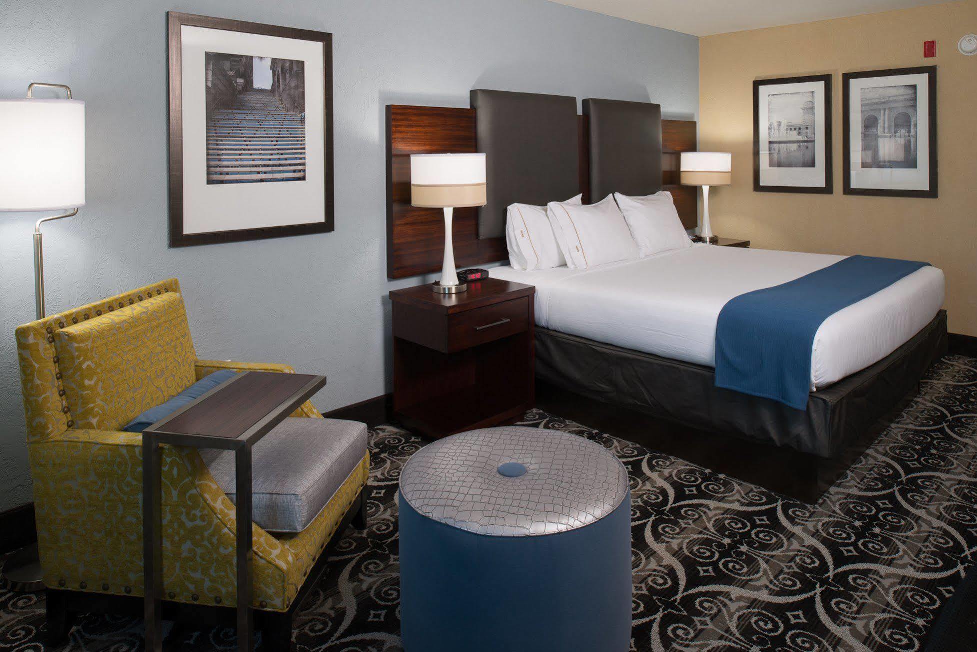 Holiday Inn Express Hotel & Suites North Kansas City By Ihg Εξωτερικό φωτογραφία