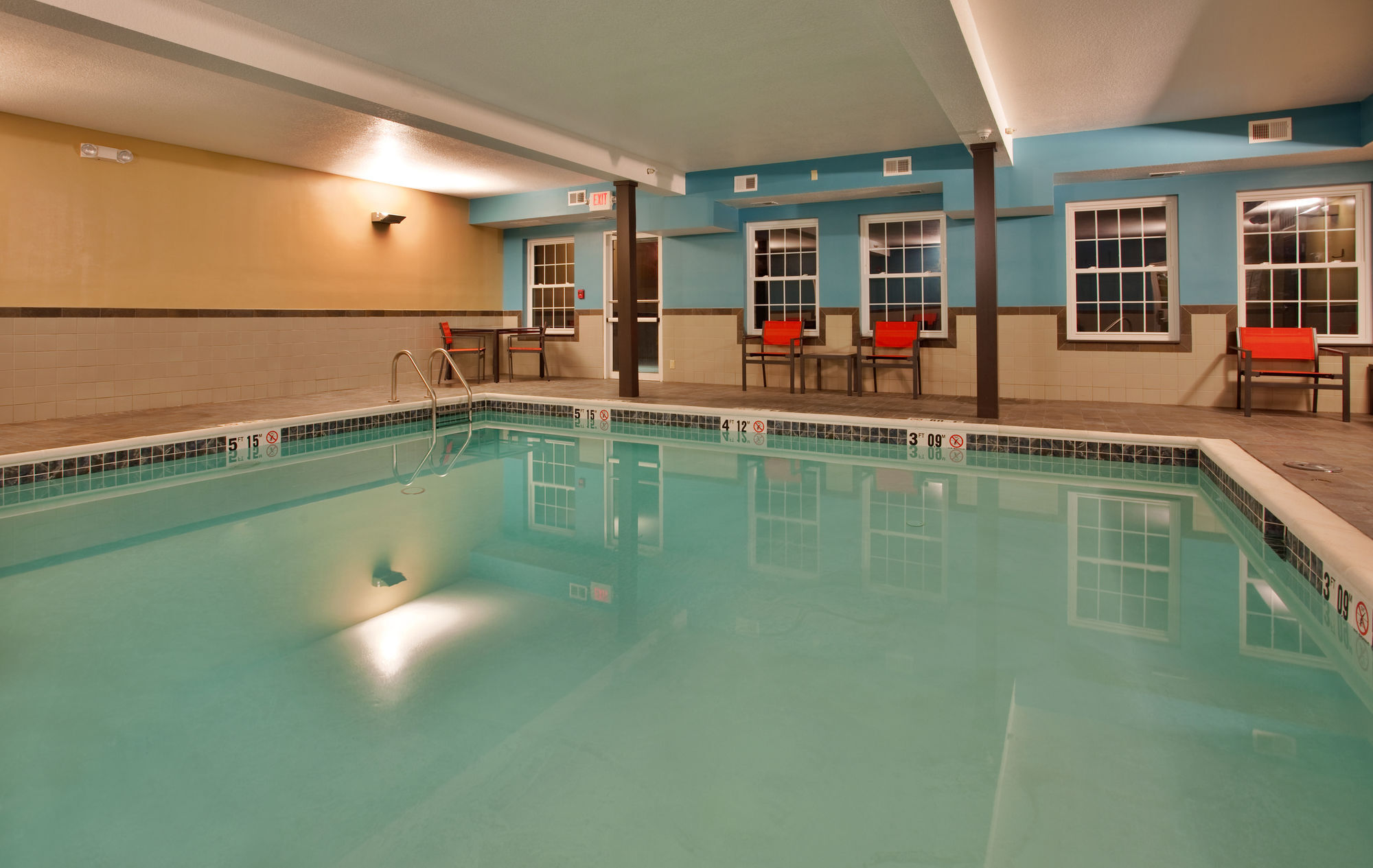 Holiday Inn Express Hotel & Suites North Kansas City By Ihg Εξωτερικό φωτογραφία