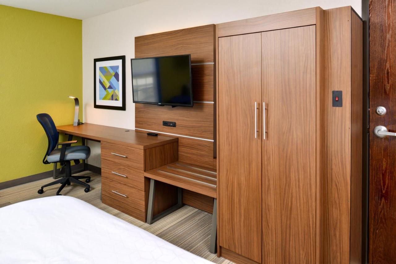Holiday Inn Express Hotel & Suites North Kansas City By Ihg Εξωτερικό φωτογραφία