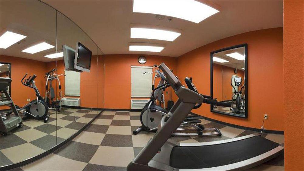 Holiday Inn Express Hotel & Suites North Kansas City By Ihg Εξωτερικό φωτογραφία