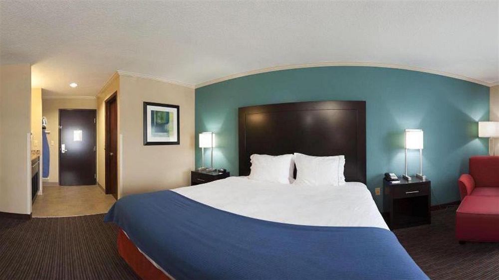 Holiday Inn Express Hotel & Suites North Kansas City By Ihg Εξωτερικό φωτογραφία